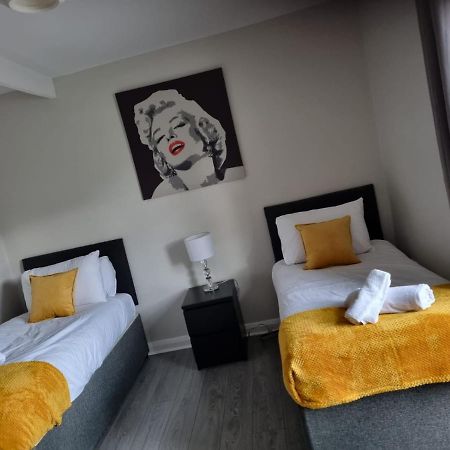 Grey Stone Studio Apartments 哈利法克斯 外观 照片